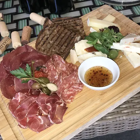 Carcani By Ketty & Tommy 3*