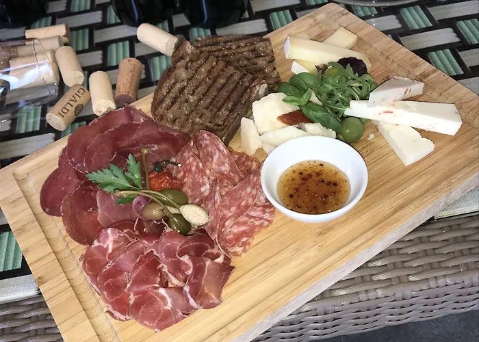 Carcani By Ketty & Tommy 3*